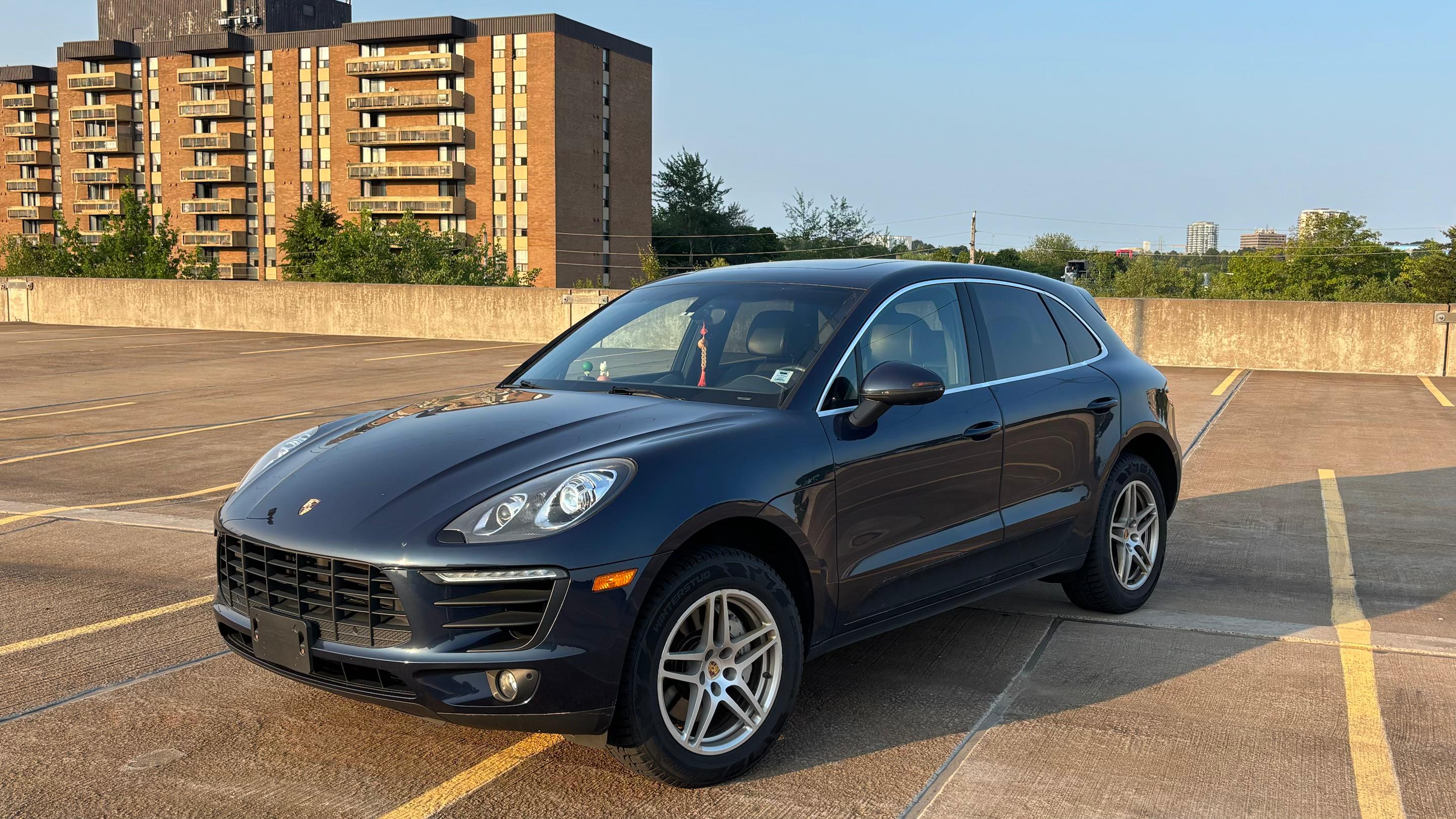 Porsche Macan 2016 in Enfield, NS
