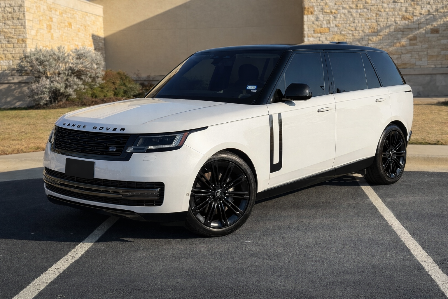 Land Rover Range Rover 2023 in Keller, TX