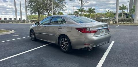 Lexus ES 2017