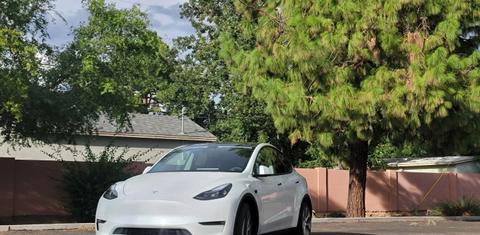 Tesla Model Y 2022