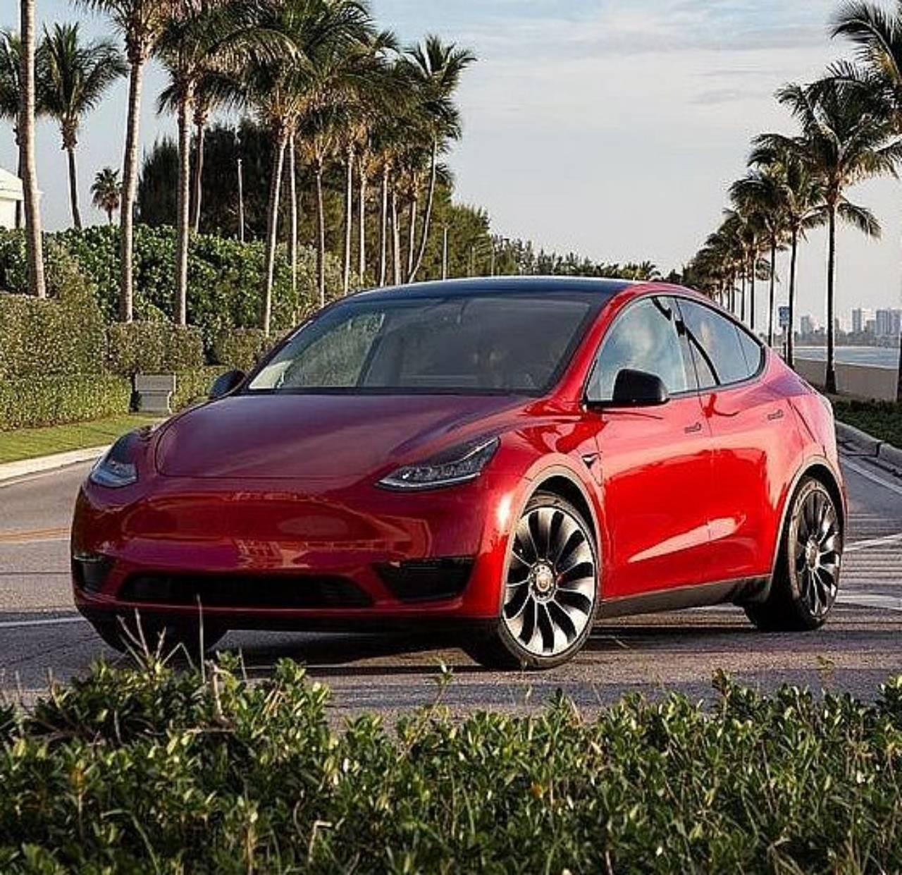 Tesla Model Y 2023 in Loma Linda, CA