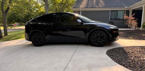 Tesla Model Y 2026