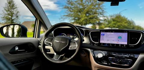 Chrysler Pacifica 2023