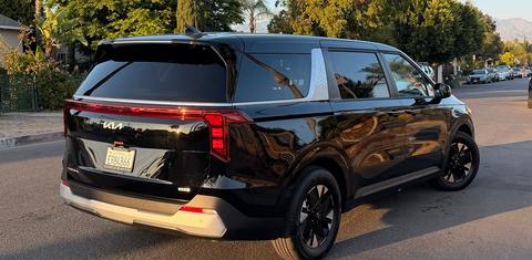 Kia Carnival Hybrid 2026