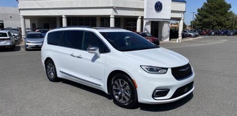 Chrysler Pacifica 2022