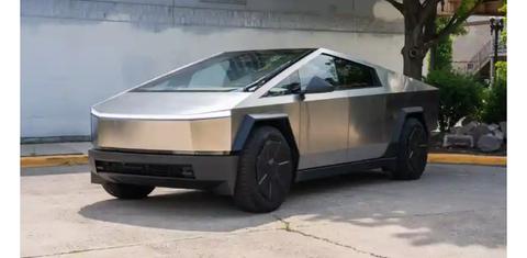 Tesla Cybertruck 2026