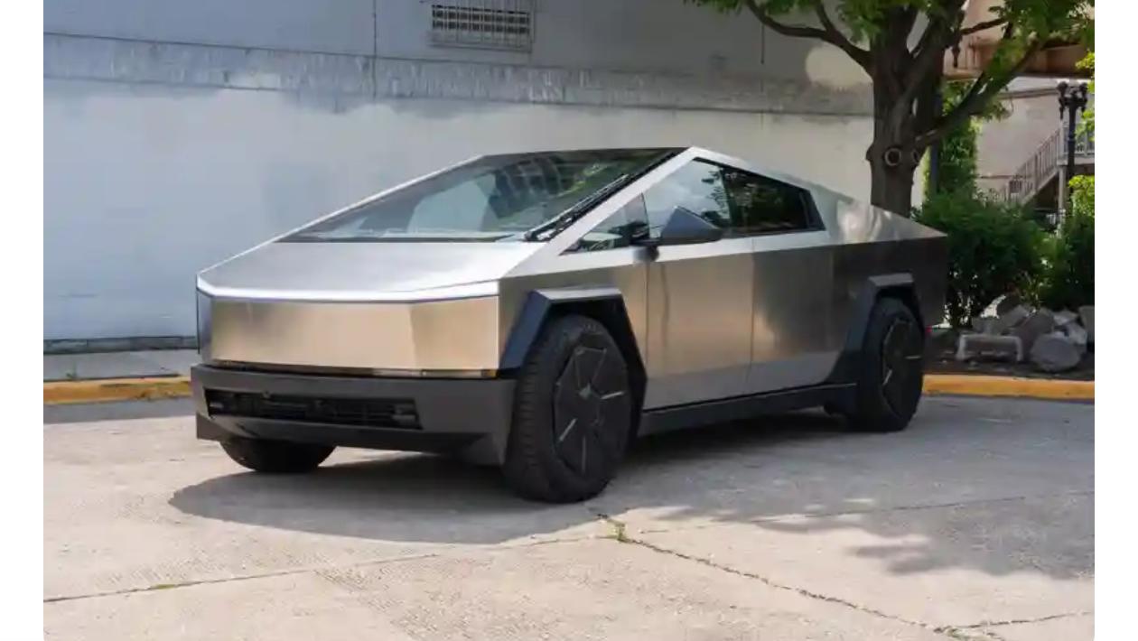 Tesla Cybertruck 2026 in Potomac Falls, VA
