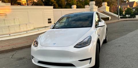 Tesla Model Y 2023