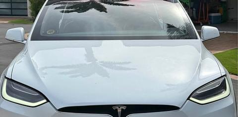 Tesla Model X 2016