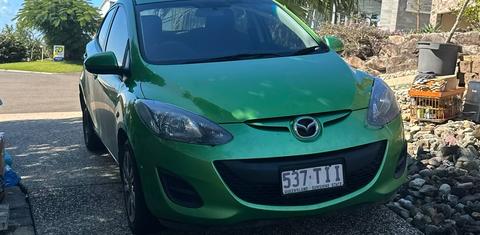 Mazda MAZDA2 2013