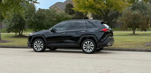 Toyota RAV4 2025