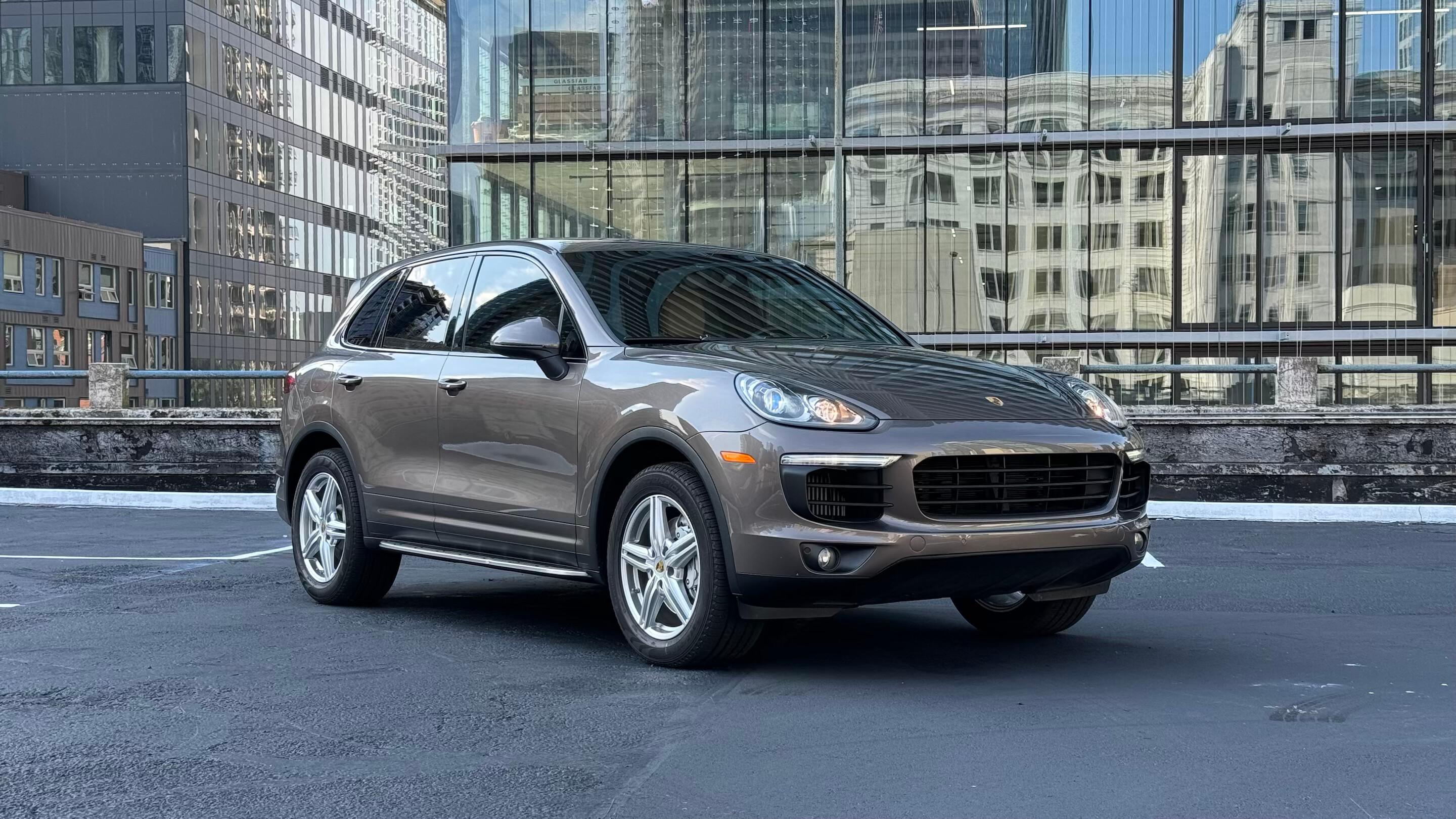 Porsche Cayenne 2016 in Seattle, WA