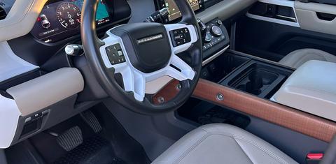 Land Rover Defender 2020