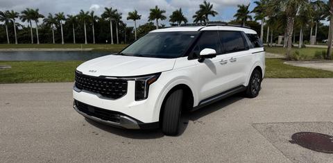 Kia Carnival Hybrid 2025
