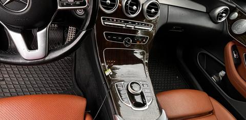 Mercedes-Benz C-Class 2021