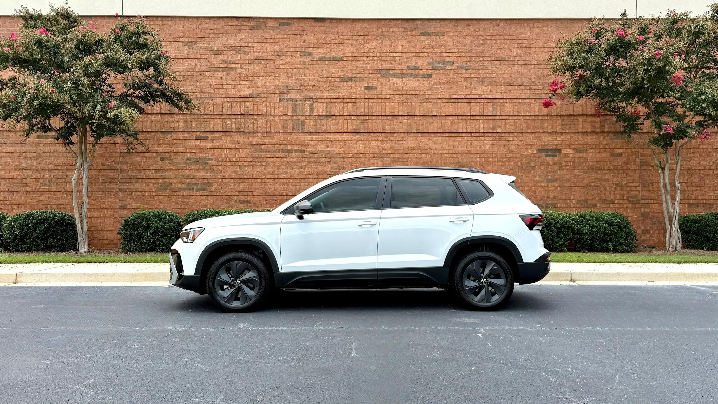Volkswagen Taos 2025 in Atlanta, GA