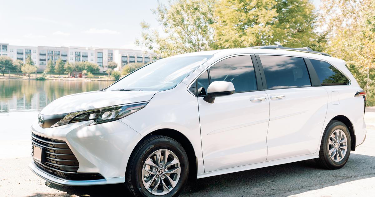 ピコリナ Toyota Sienna 2025 rental in Cypress, TX by Dino | Turo