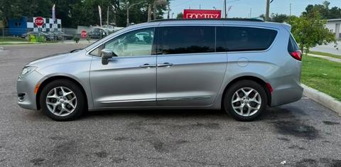 Chrysler Pacifica 2017