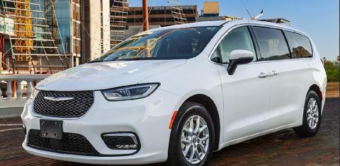 Chrysler Pacifica 2023