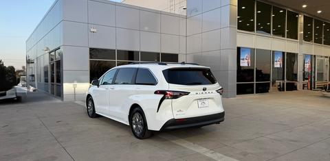 Toyota Sienna 2026