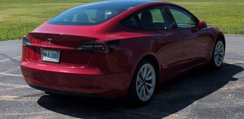 Tesla Model 3 2022
