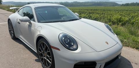 Porsche 911 2025