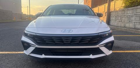 Hyundai Elantra 2024