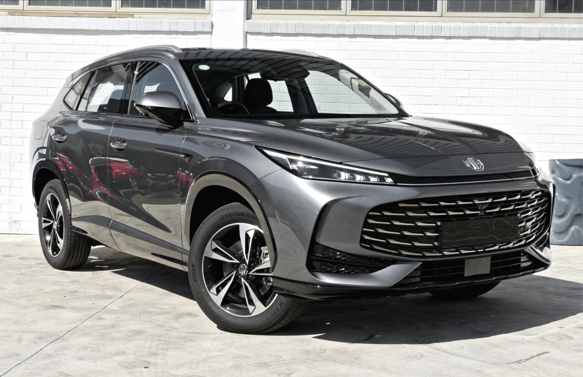 MG HS 2025 in 