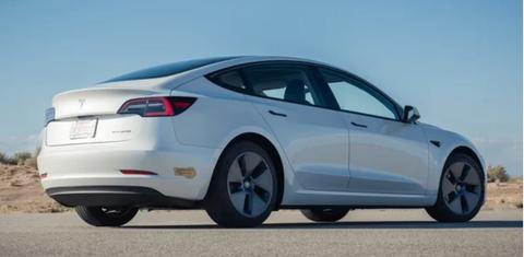 Tesla Model 3 2022