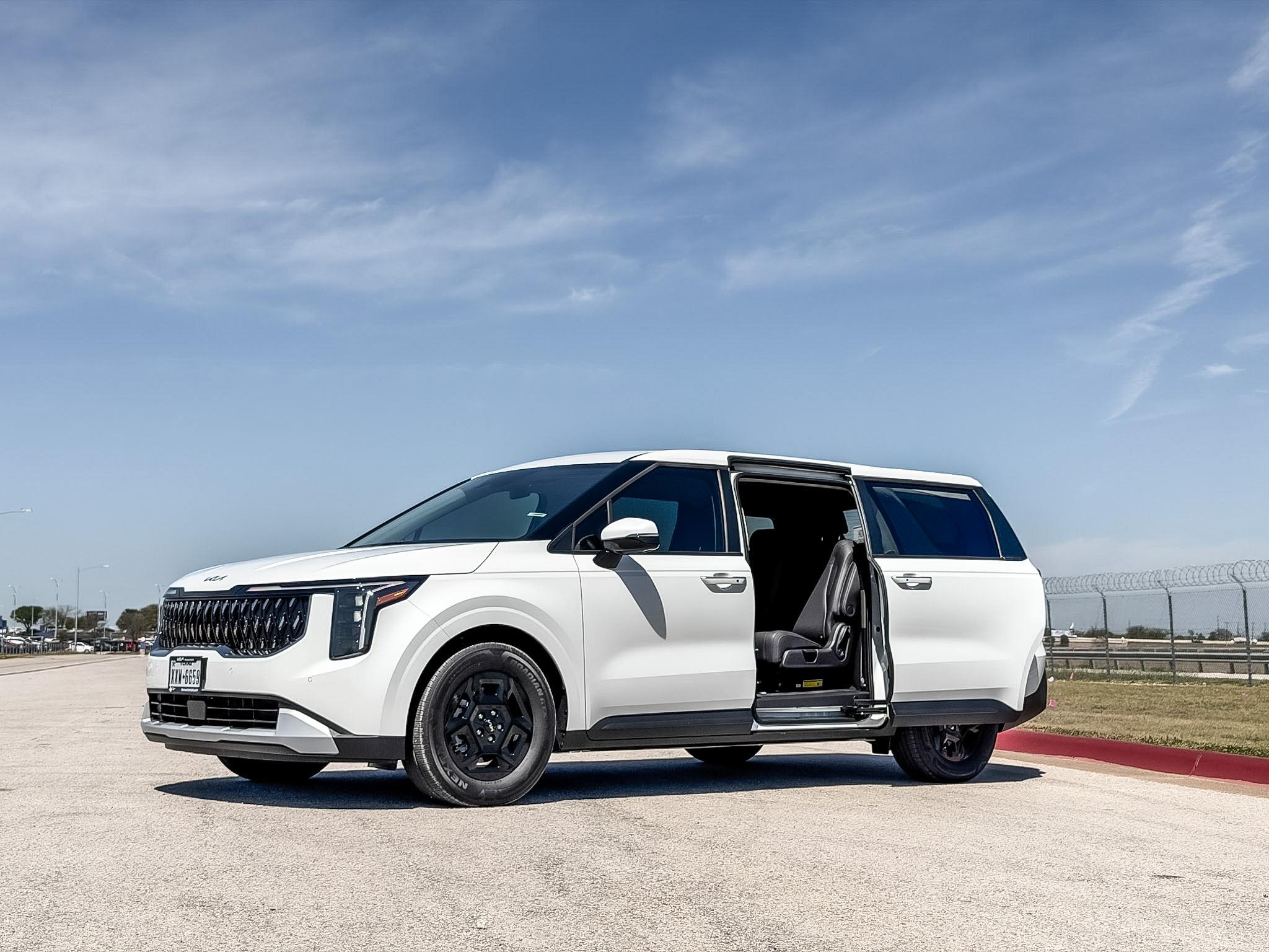 Kia Carnival 2026 in Austin, TX