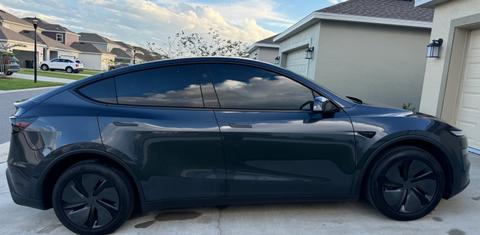Tesla Model Y 2026