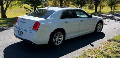 Chrysler 300 2016