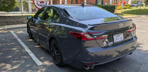 Toyota Camry Hybrid 2025