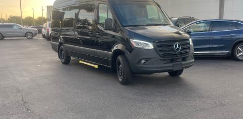 Mercedes-Benz Sprinter 2024