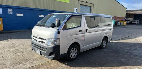 Toyota HIACE 2013
