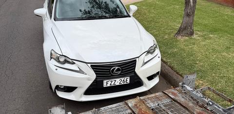 Lexus IS300h 2014