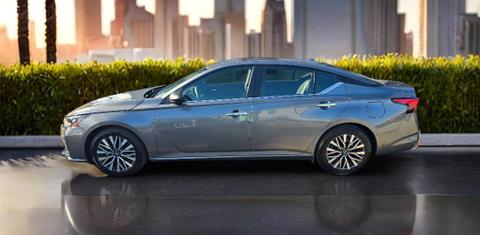 Nissan Altima 2024