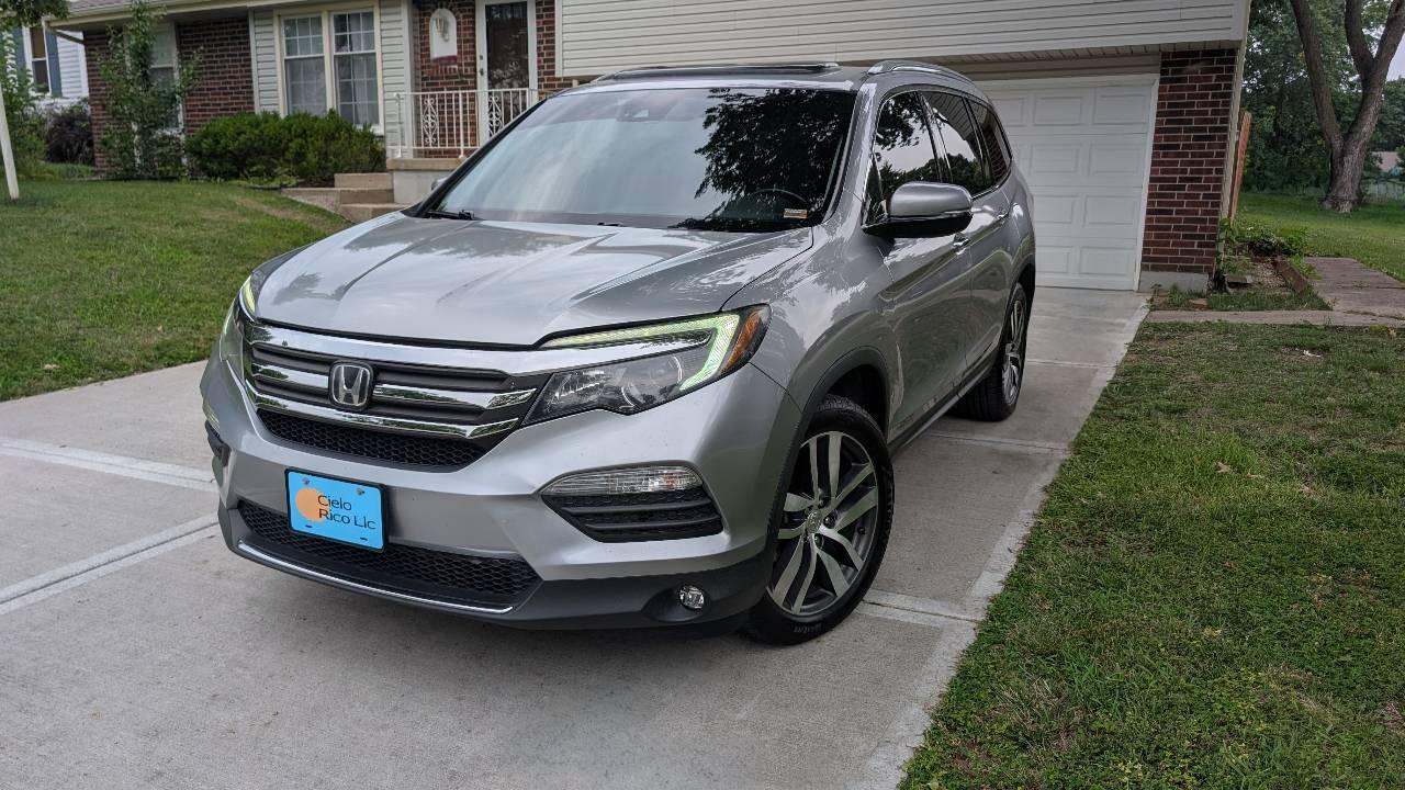 Honda Pilot 2017 in Gladstone, MO