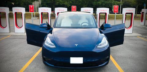 Tesla Model Y 2021