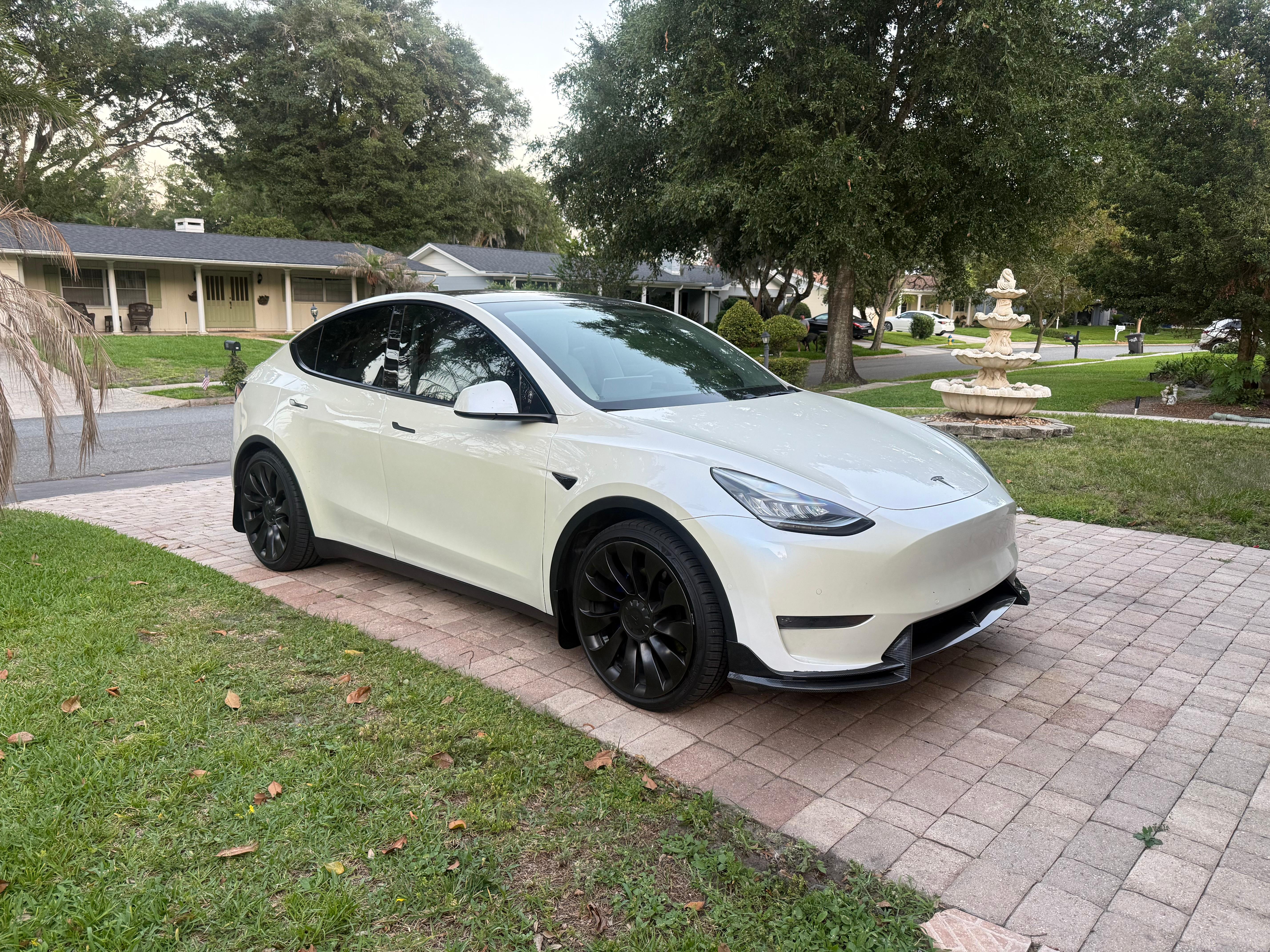 Tesla Model Y 2020 in Altamonte Springs, FL