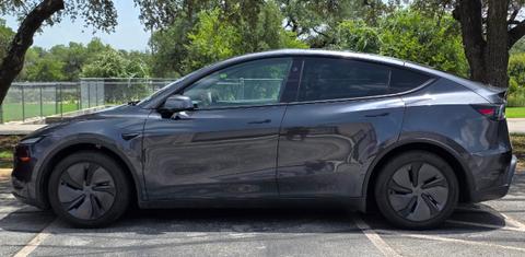 Tesla Model Y 2026