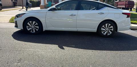 Nissan Altima 2025