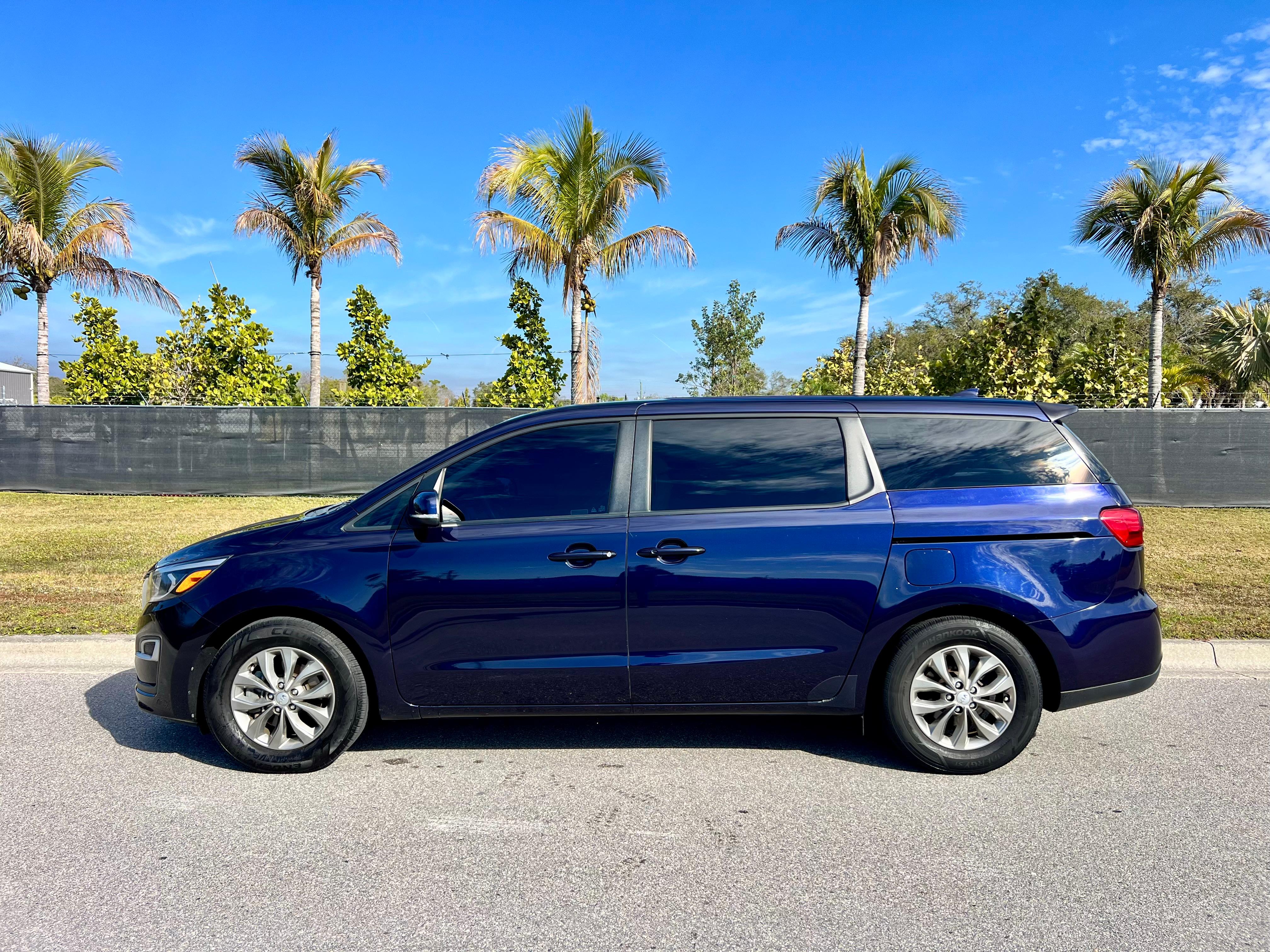 Kia Sedona 2021 in Sarasota, FL