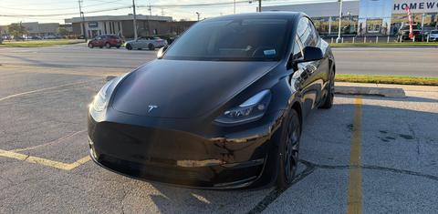 Tesla Model Y 2025