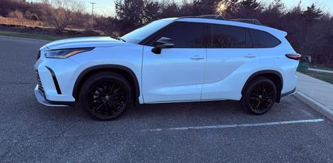 Toyota Highlander 2025