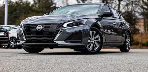 Nissan Altima 2025