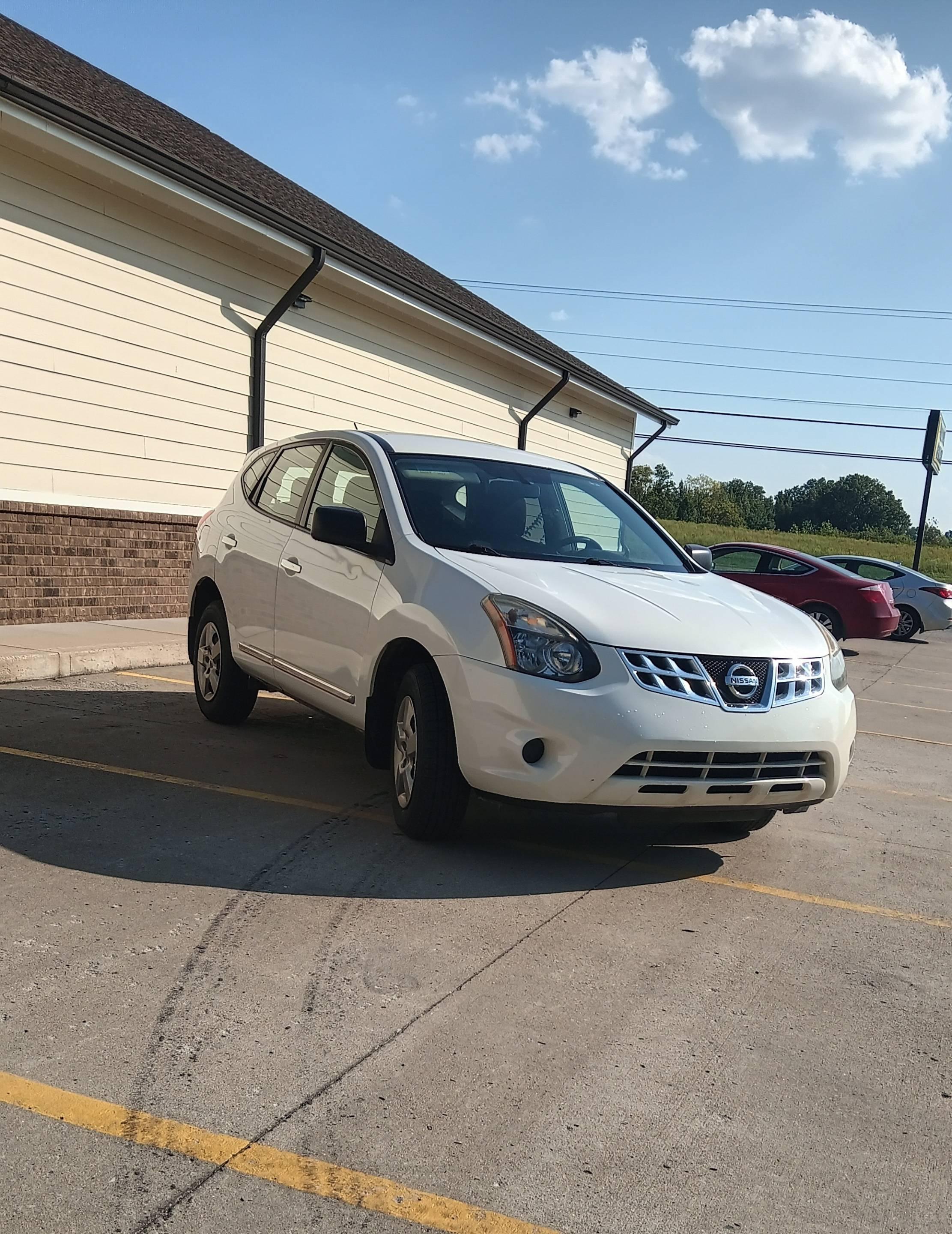 Nissan Rogue Select 2014 in Clarksville, TN