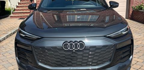 Audi Q6 e-tron 2025