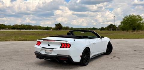 Ford Mustang 2024