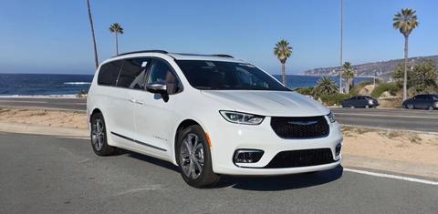 Chrysler Pacifica 2026